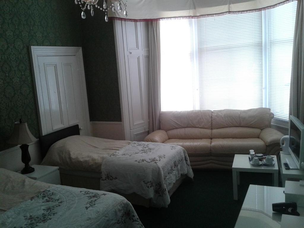 Capital Guest House Edinburgh Bagian luar foto